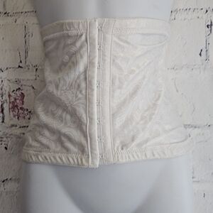 Cupid Shapewear Corset Waist Cincher White size Medium hook & eye closure #5167